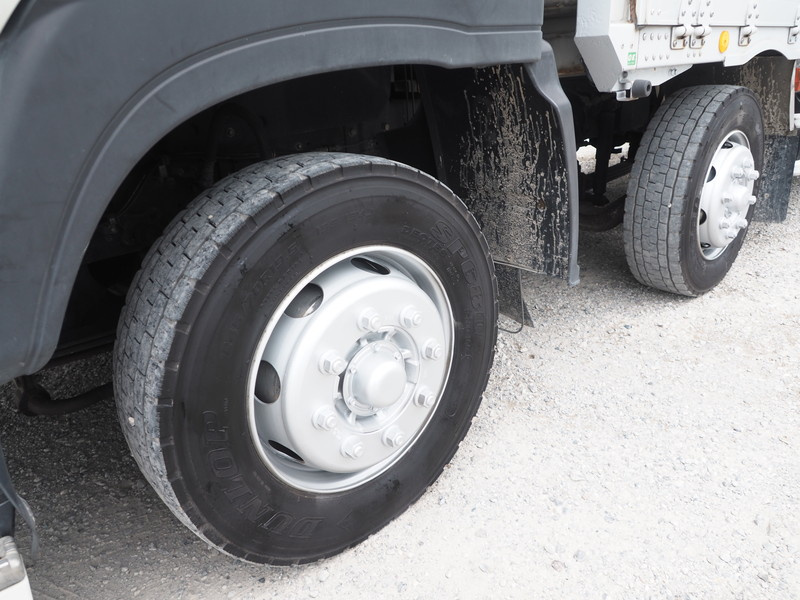 いすゞ ギガ ウイング車 大型 QKG-CYJ77A 年式 H25[写真40]