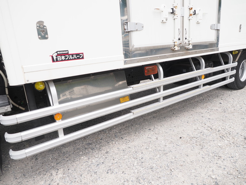 いすゞ フォワード 冷凍バン 中増t SKG-FSR90T2 年式 H25[写真13]