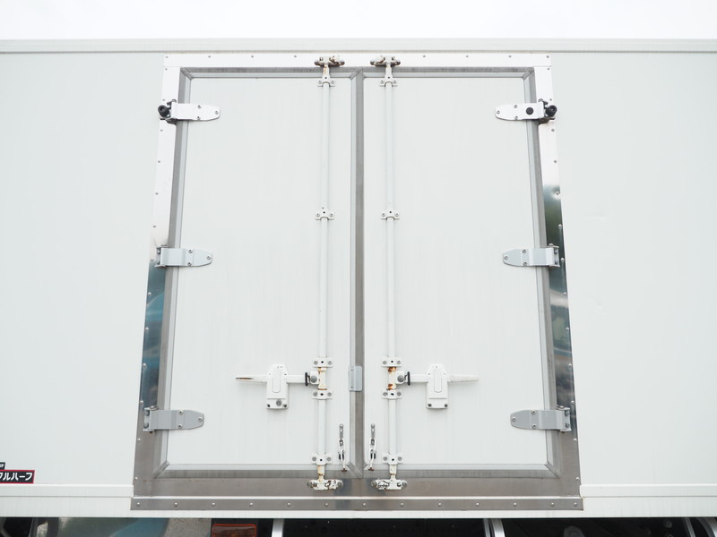 いすゞ フォワード 冷凍バン 中増t SKG-FSR90T2 年式 H25[写真14]