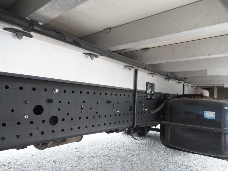 いすゞ フォワード 冷凍バン 中増t SKG-FSR90T2 年式 H25[写真33]