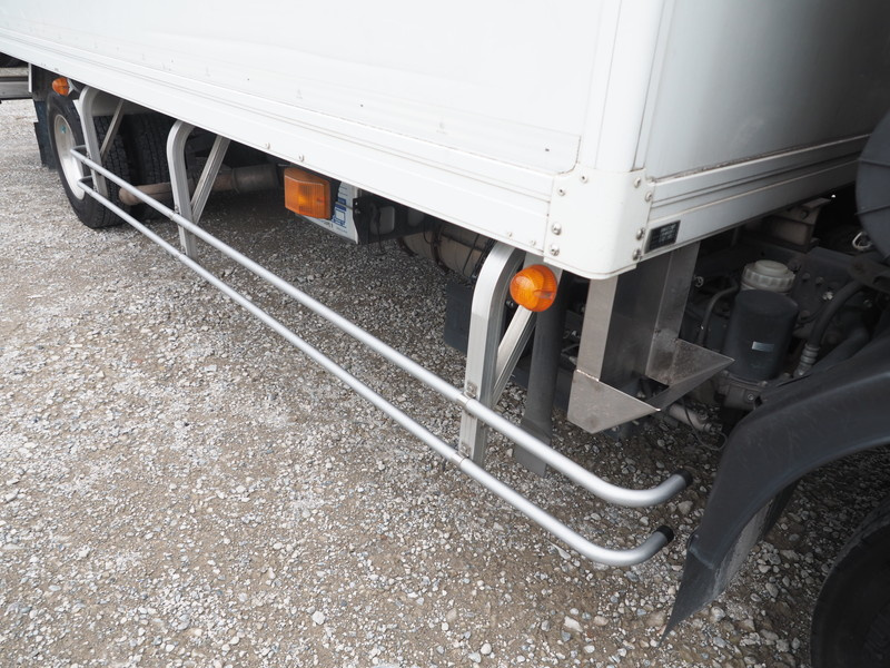 いすゞ フォワード 冷凍バン 中型 TKG-FRR90S2 年式 H25[写真10]