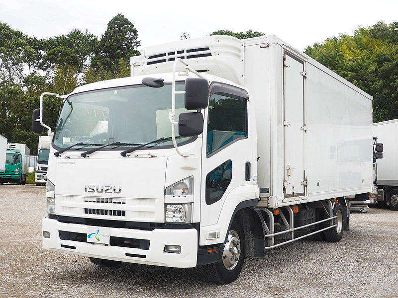 いすゞ フォワード 冷凍バン 中型 TKG-FRR90S2 年式 H25[写真01]