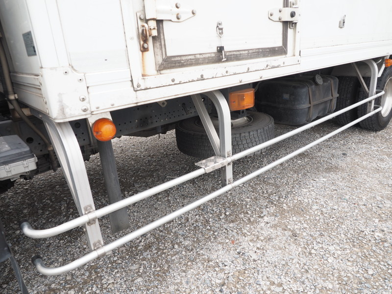 いすゞ フォワード 冷凍バン 中型 TKG-FRR90S2 年式 H25[写真12]