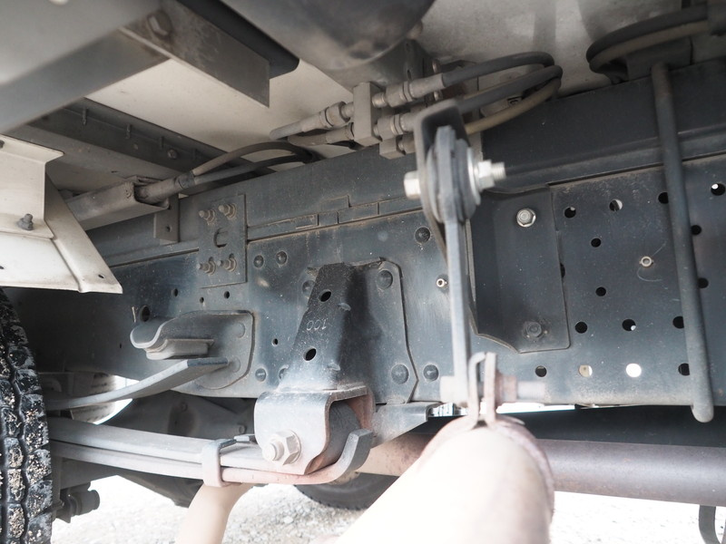 いすゞ エルフ ウイング車 小型 BKG-NPR85AN 年式 H22[写真20]