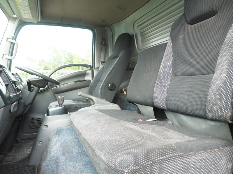 いすゞ エルフ ウイング車 小型 BKG-NPR85AN 年式 H22[写真17]