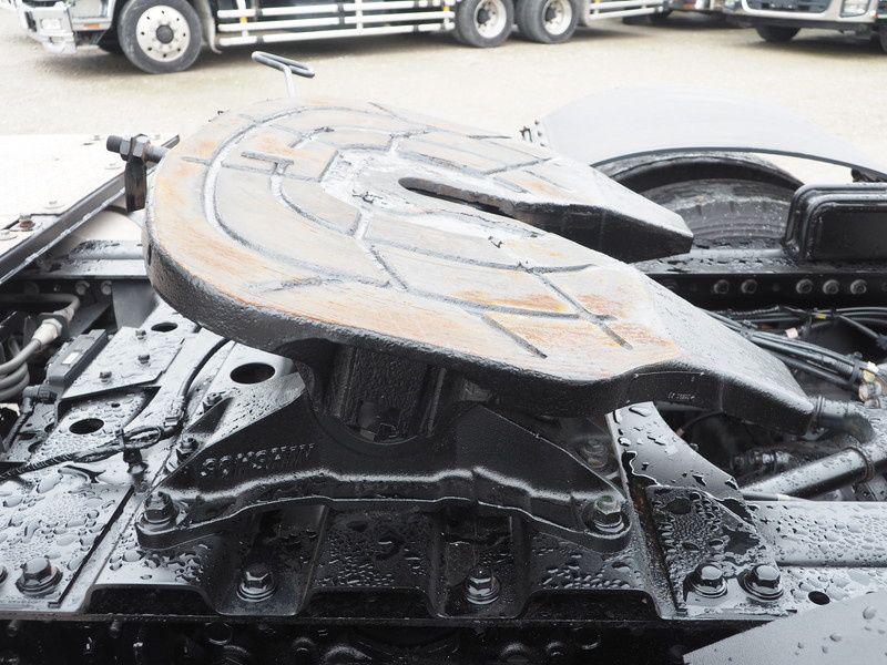 日野 プロフィア トラクタ 大型 QPG-SH1EDDG 年式 H27[写真15]