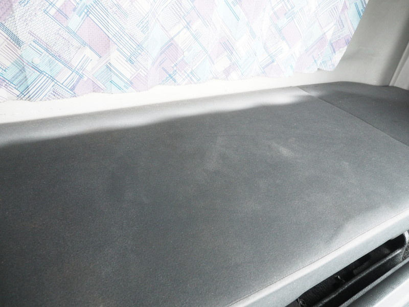 日野 プロフィア トラクタ 大型 QPG-SH1EDDG 年式 H27[写真24]