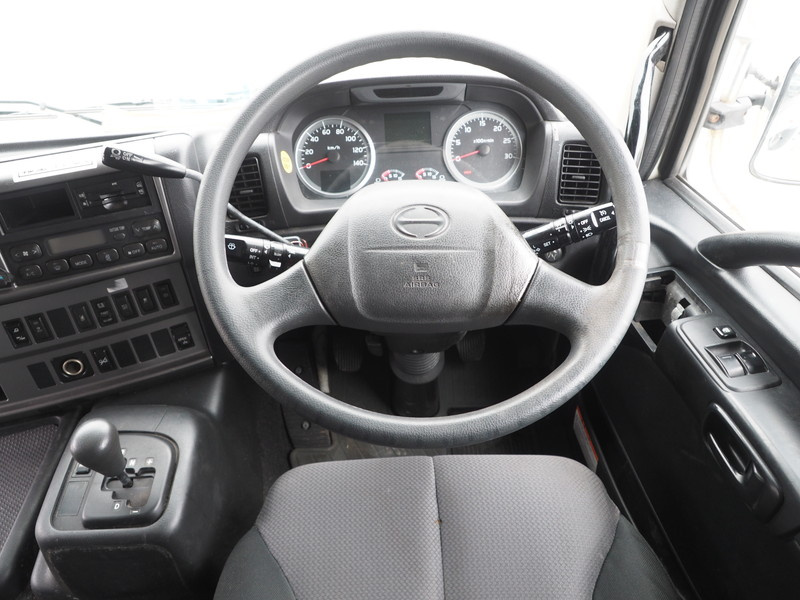 日野 プロフィア トラクタ 大型 QPG-SH1EDDG 年式 H27[写真21]