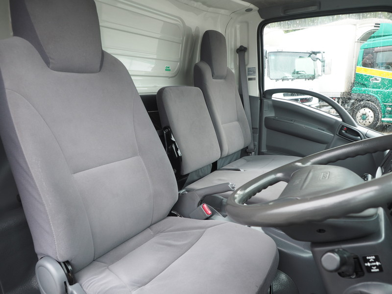 いすゞ エルフ バン車 小型 TKG-NPR85AN 年式 H26[写真12]