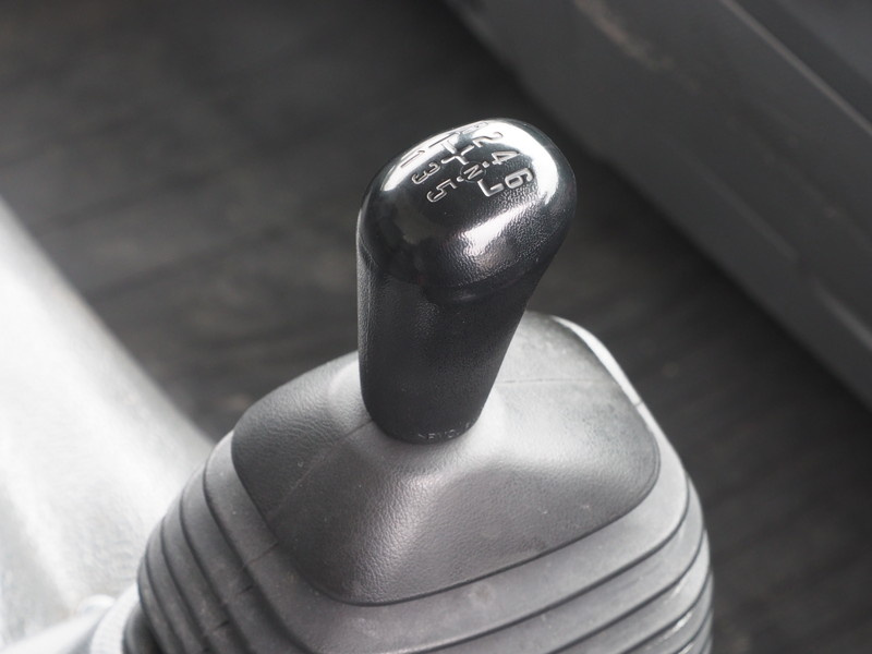 いすゞ エルフ 冷凍バン 小型 TKG-NPR85AN 年式 H26[写真28]