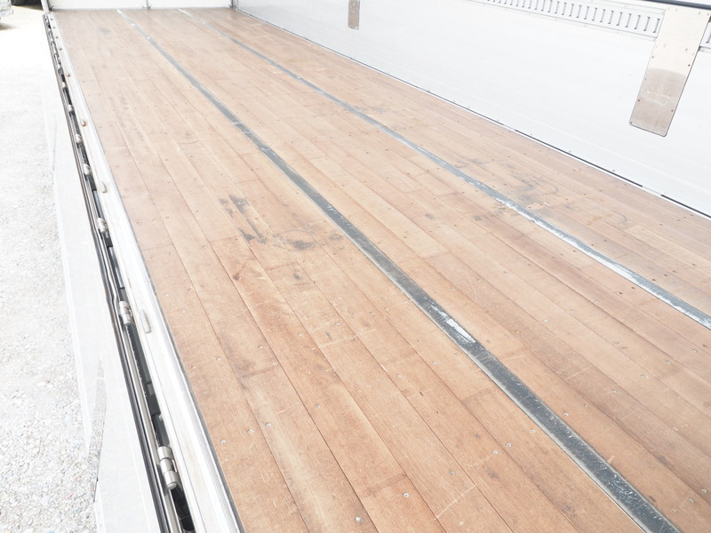 日野 グランドプロフィア ウイング車 大型 QKG-FW1EXBJ 年式 H24[写真31]