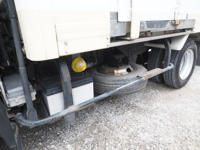 いすゞ エルフ 冷凍バン 小型 BKG-NLR85AN 年式 H23[写真12]