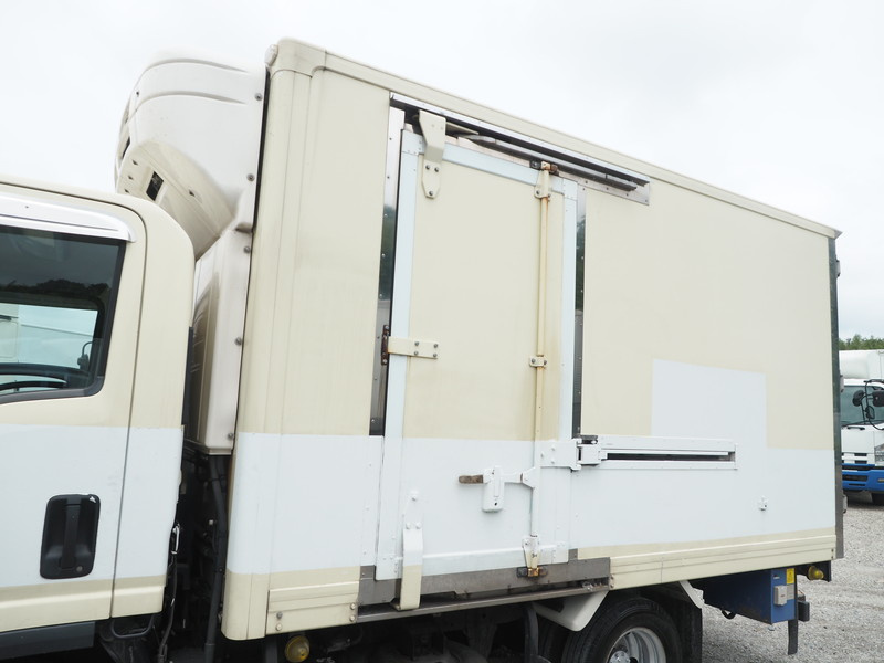 いすゞ エルフ 冷凍バン 小型 BKG-NLR85AN 年式 H23[写真11]