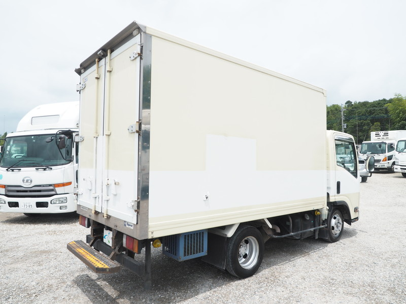 いすゞ エルフ 冷凍バン 小型 BKG-NLR85AN 年式 H23[写真05]