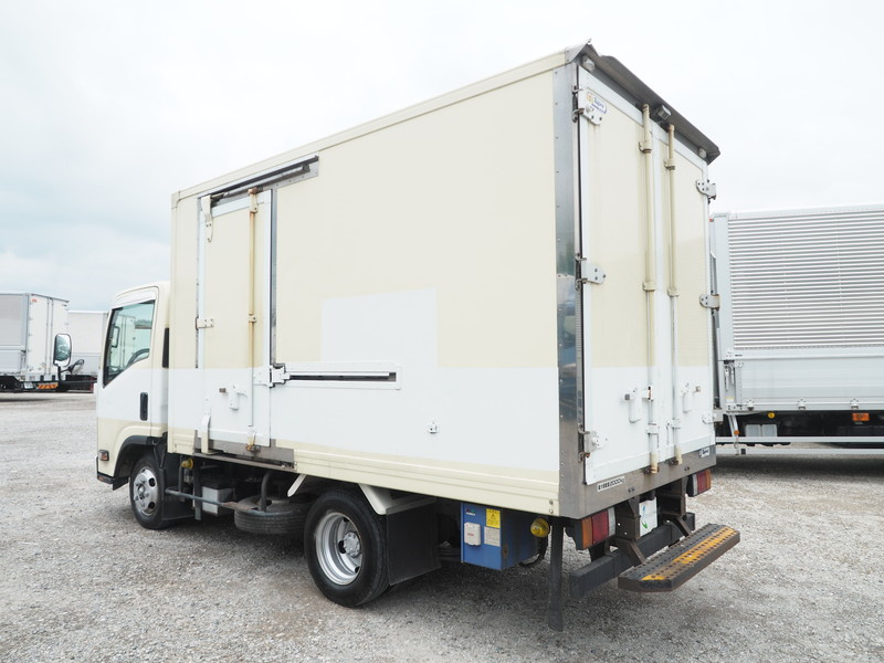 いすゞ エルフ 冷凍バン 小型 BKG-NLR85AN 年式 H23[写真07]