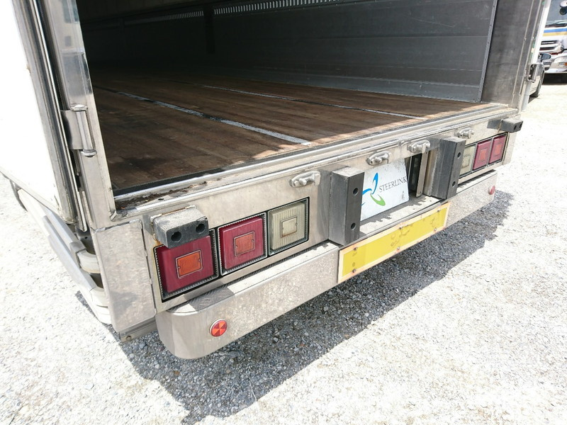 日野 グランドプロフィア ウイング車 大型 LKG-FW1EXBJ 年式 H23[写真26]