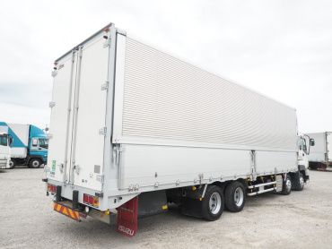 いすゞ ギガ ウイング車 大型 QKG-CYJ77A 年式 H25 [写真05]