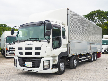 いすゞ ギガ ウイング車 大型 QKG-CYJ77A 年式 H25 [写真01]