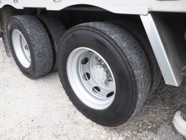 いすゞ ギガ ウイング車 大型 QKG-CYJ77A 年式 H25 [写真41]