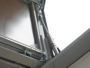 いすゞ ギガ ウイング車 大型 QKG-CYJ77A 年式 H25 [写真17]