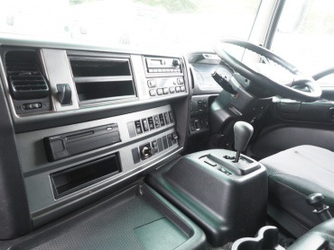 日野 グランドプロフィア ウイング車 大型 QKG-FW1EXBJ 年式 H24 [写真32]