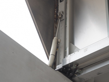 日野 グランドプロフィア ウイング車 大型 QKG-FW1EXBJ 年式 H24 [写真18]