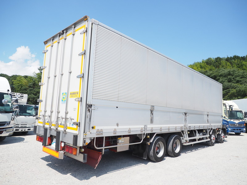 いすゞ ギガ ウイング車 大型 PDG-CYJ77W8 年式 H22[写真05]