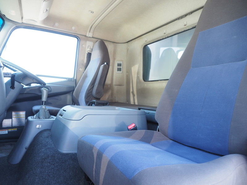 三菱ふそう ファイター ウイング車 中型 TKG-FK64F 年式 H25[写真39]