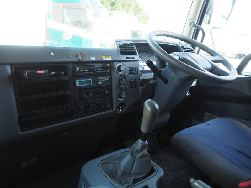 三菱ふそう ファイター ウイング車 中型 TKG-FK64F 年式 H25[写真35]