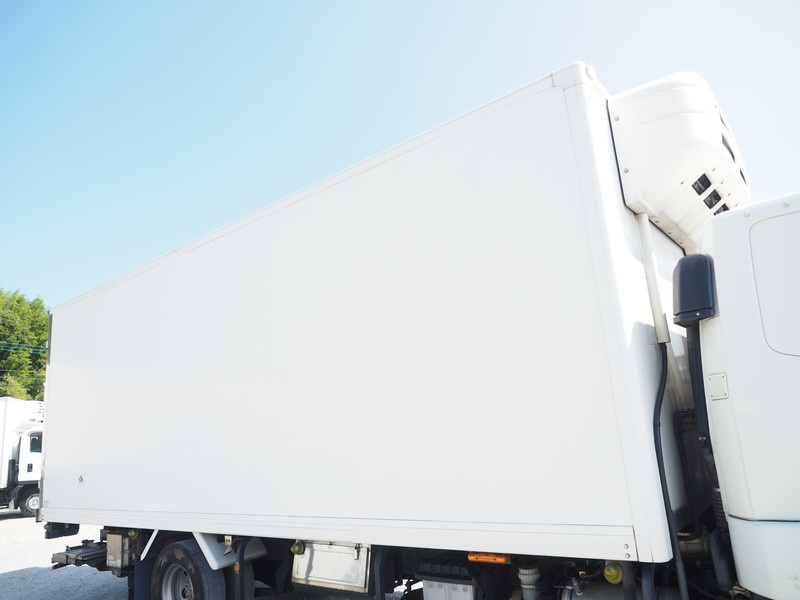 三菱ふそう ファイター 冷凍バン 中型 PDG-FK64F 年式 H20[写真12]