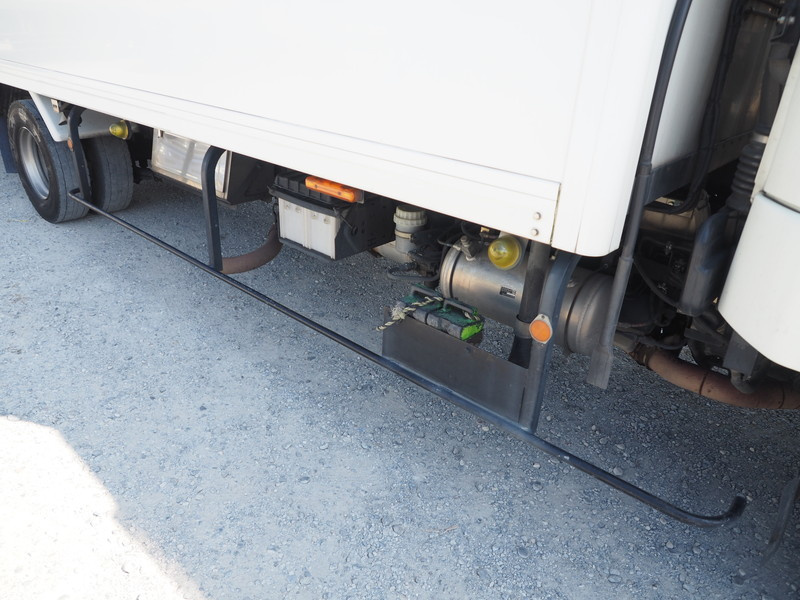 三菱ふそう ファイター 冷凍バン 中型 PDG-FK64F 年式 H20[写真13]