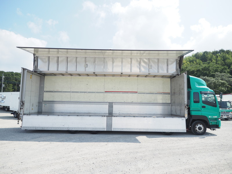 いすゞ ギガ ウイング車 大型 PKG-CYJ77W8 年式 H21[写真10]