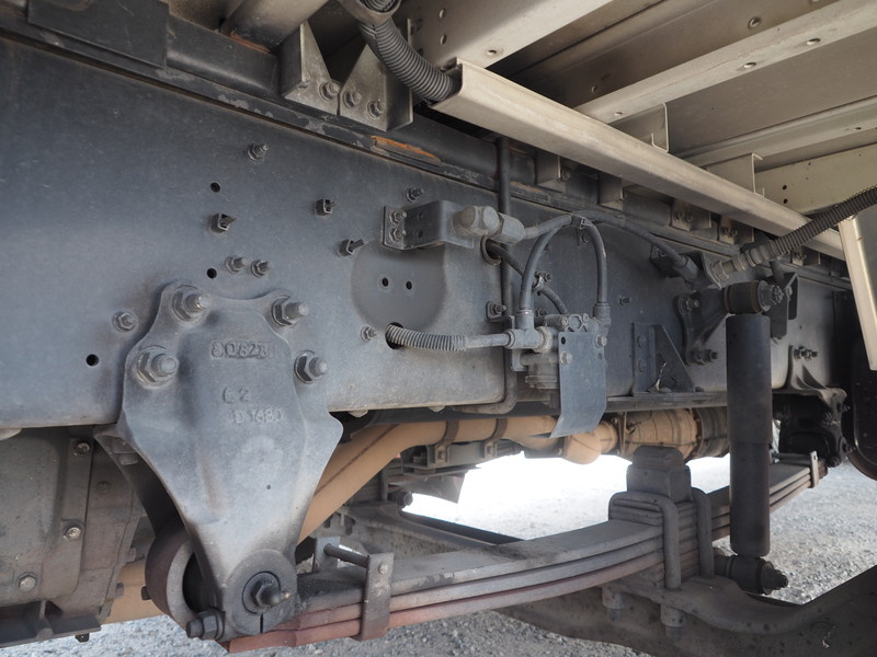 いすゞ ギガ ウイング車 大型 PKG-CYJ77W8 年式 H21[写真34]