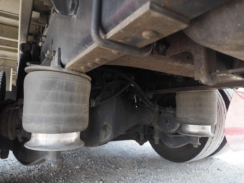 いすゞ ギガ ウイング車 大型 PKG-CYJ77W8 年式 H21[写真31]