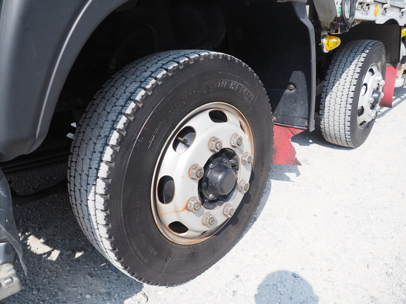 いすゞ ギガ ウイング車 大型 PKG-CYJ77W8 年式 H21[写真35]