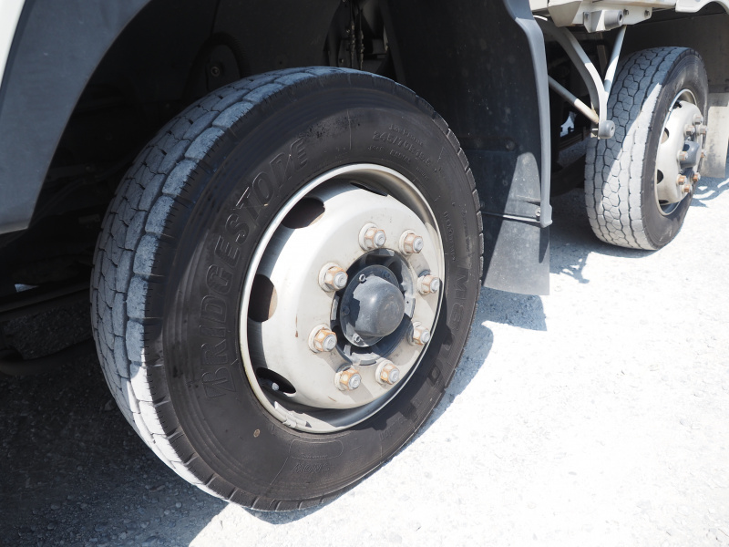 いすゞ ギガ ウイング車 大型 QPG-CYJ77B 年式 H28[写真47]