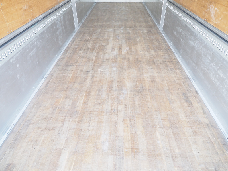 いすゞ ギガ ウイング車 大型 QPG-CYJ77B 年式 H28[写真27]