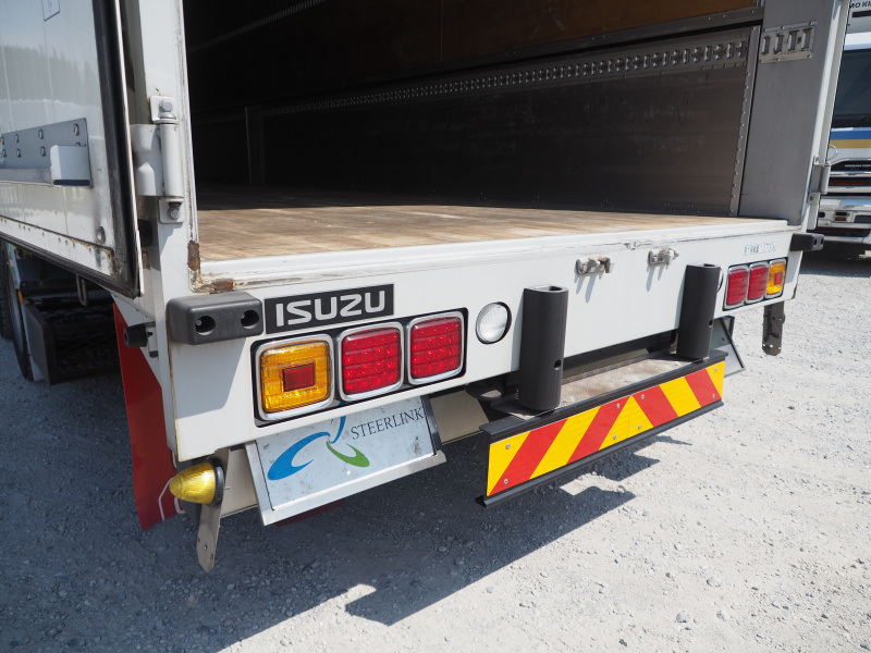 いすゞ ギガ ウイング車 大型 QPG-CYJ77B 年式 H28[写真29]