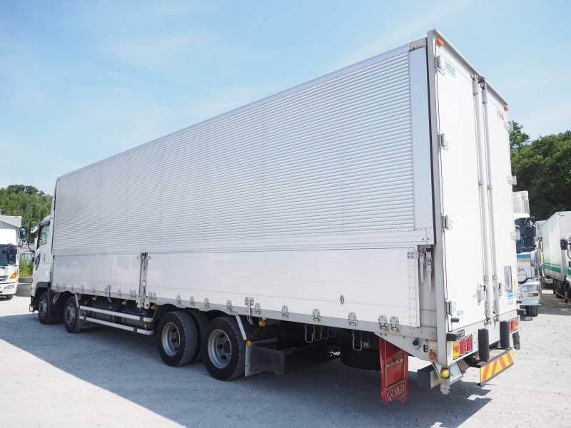 いすゞ ギガ ウイング車 大型 QPG-CYJ77B 年式 H28[写真07]