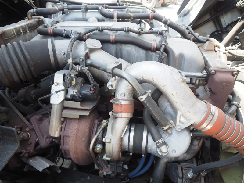 いすゞ ギガ ウイング車 大型 QPG-CYJ77B 年式 H28[写真52]