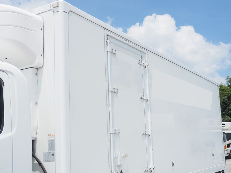 日野 レンジャー 冷凍バン 中型 TKG-FC9JKAG 年式 H28[写真10]