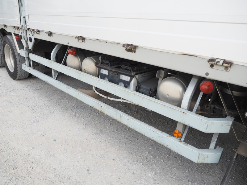 日野 グランドプロフィア ウイング車 大型 BDG-FW1EXYG 年式 H19[写真09]