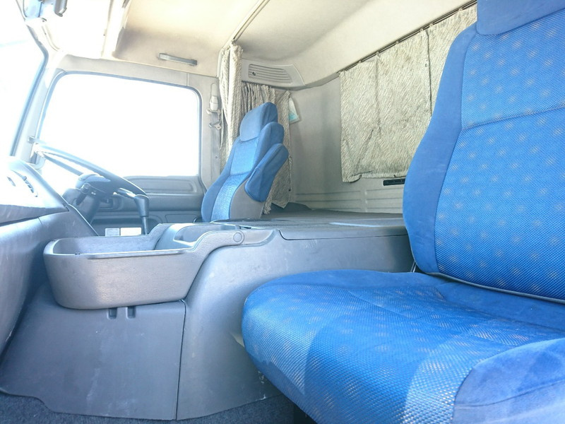 いすゞ ギガ ウイング車 大型 QKG-CYJ77A 年式 H26[写真36]