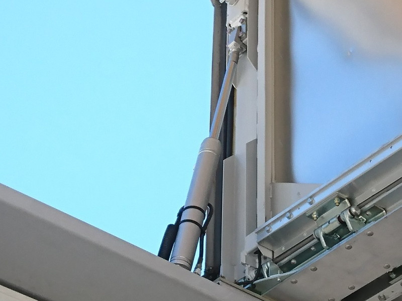 いすゞ ギガ ウイング車 大型 QKG-CYJ77A 年式 H26[写真12]