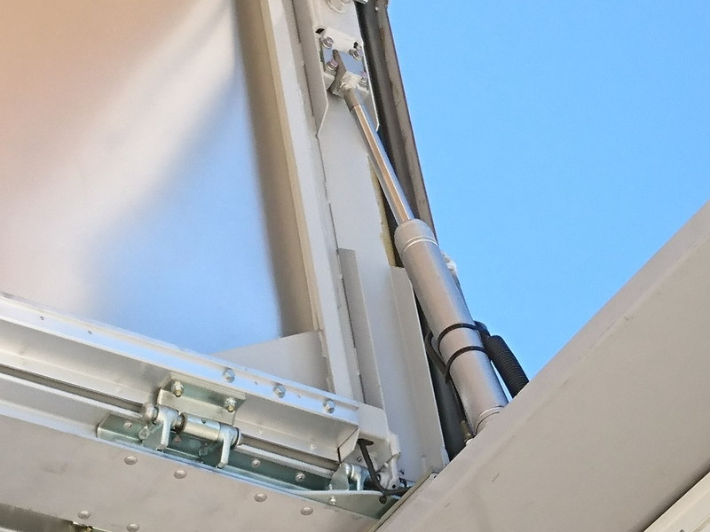 いすゞ ギガ ウイング車 大型 QKG-CYJ77A 年式 H26[写真17]