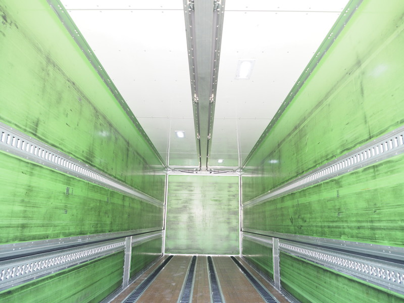 いすゞ ギガ ウイング車 大型 LKG-CYJ77A 年式 H24[写真27]