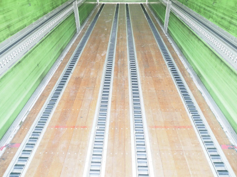 いすゞ ギガ ウイング車 大型 LKG-CYJ77A 年式 H24[写真28]