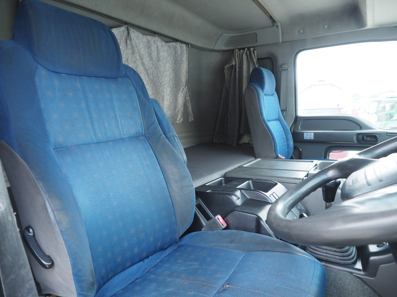 いすゞ ギガ ウイング車 大型 LKG-CYJ77A 年式 H24[写真35]