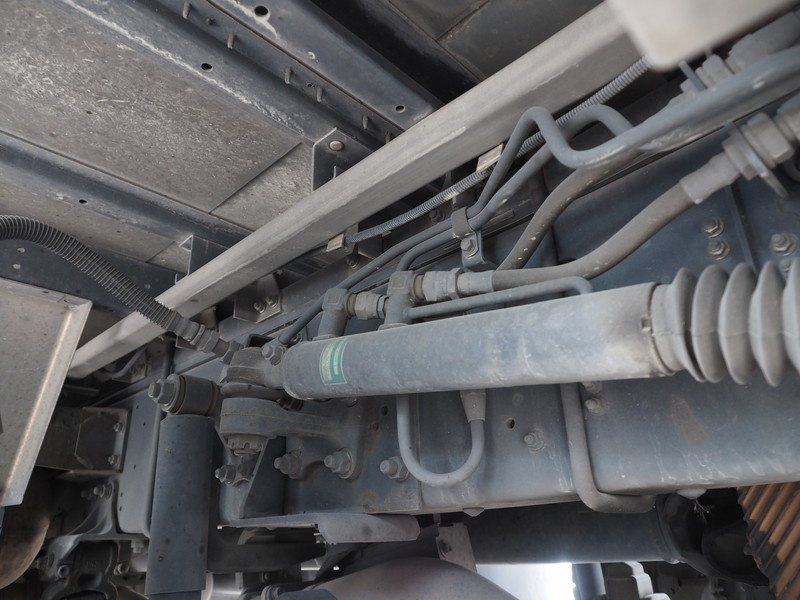 いすゞ ギガ ウイング車 大型 LKG-CYJ77A 年式 H24[写真46]