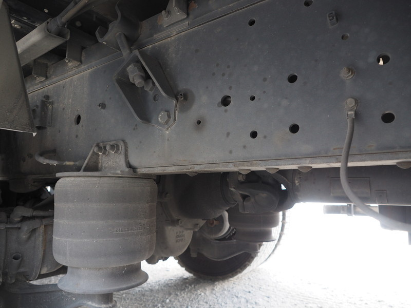 いすゞ ギガ ウイング車 大型 LKG-CYJ77A 年式 H24[写真45]